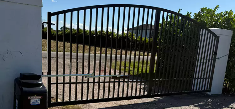 Driveway Fence Repair Forest Park